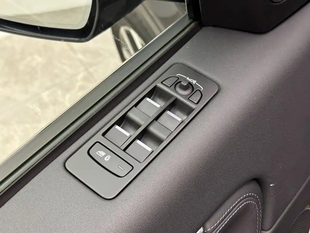 Land Rover Discovery Sport 2024 2024 Luxury Custom Edition