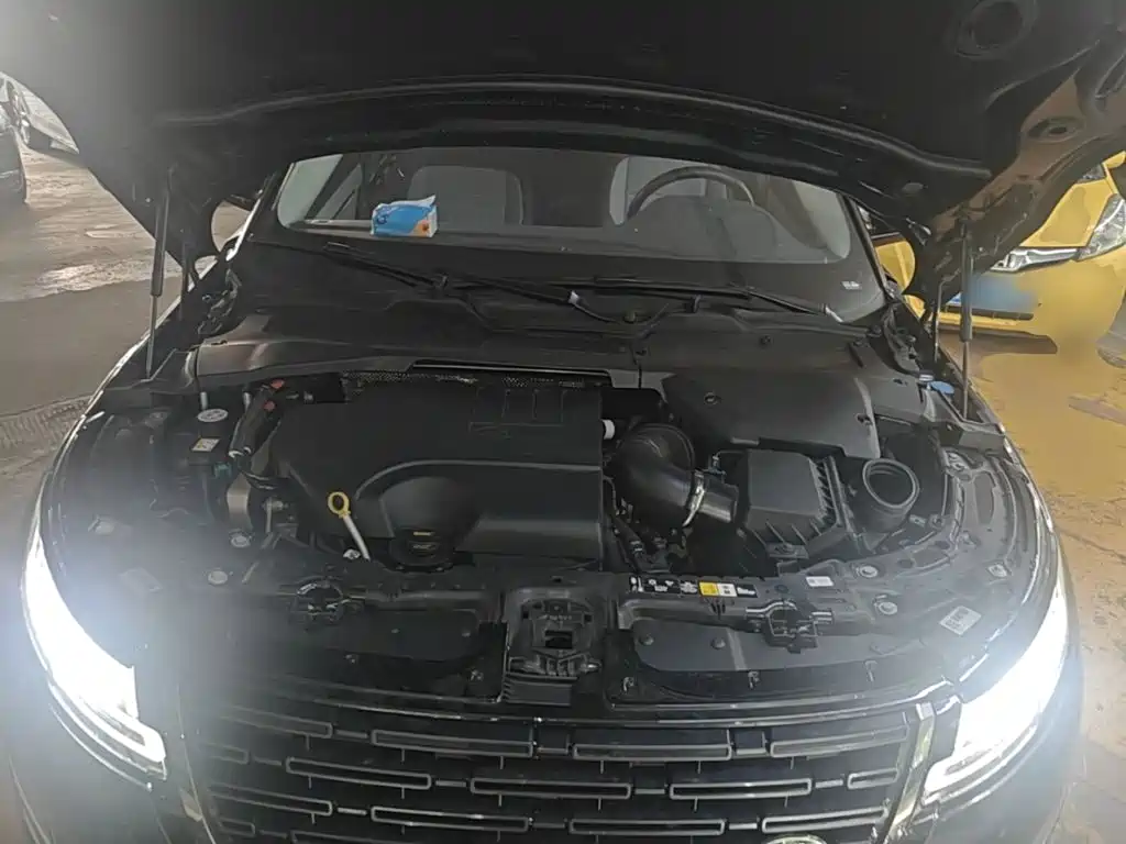 Land Rover Range Rover Evoque 2026 2024 Range Rover Evoque L 249PS Light Master Edition