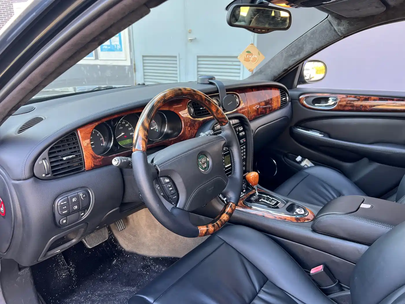 Jaguar XJ 2005 2004 Model XJ8 4.2