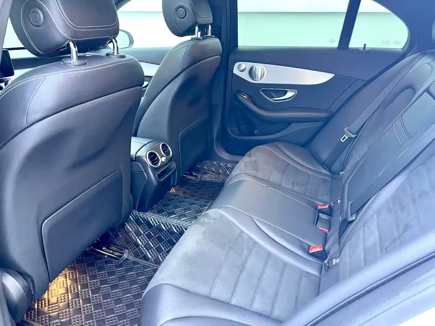 Mercedes-Benz C-Class, миниатюра 9
