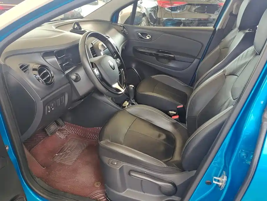 Renault Captur 2016 2015 1.2T Automatic Luxury Edition
