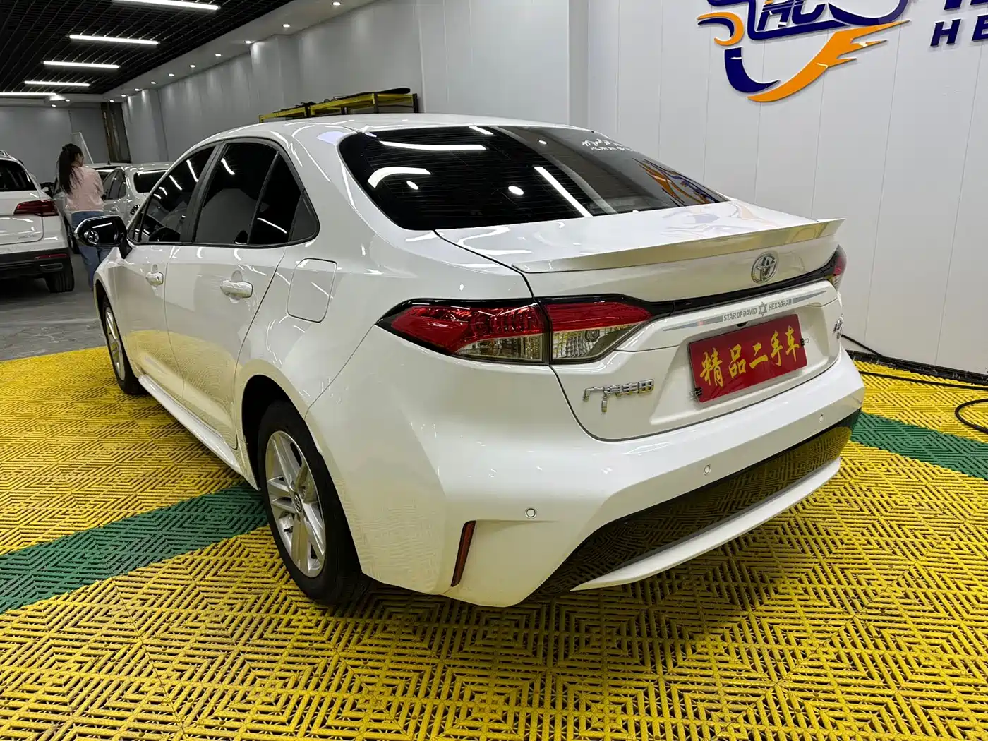 Toyota Levin 2022 185T CVT Luxury Edition фото 6