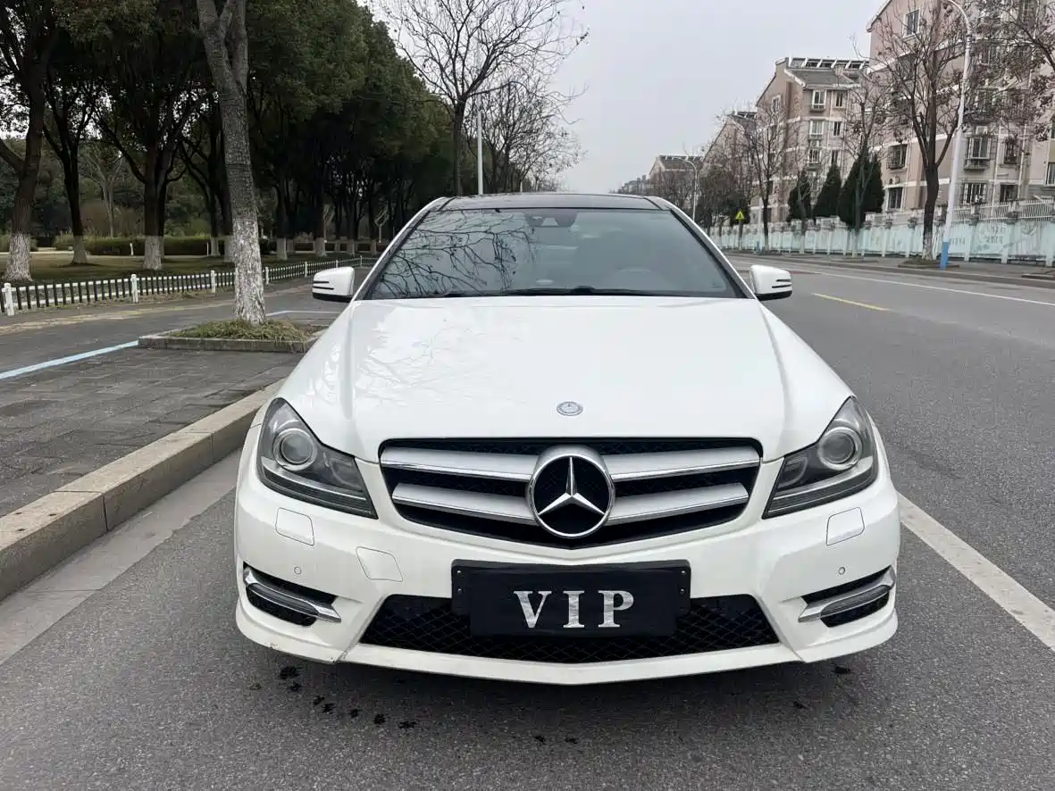 Mercedes-Benz C-Class (Import) 2013 C 180 Coupe фото 2
