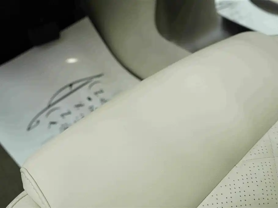IM Motors IM LS9 2025 2026 Model 52kWh Base Version