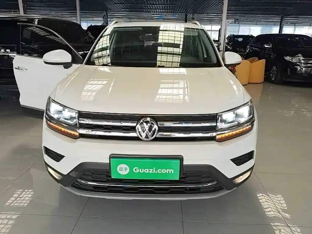 Volkswagen Tharu 2019 2019 330TSI AWD Luxury Edition China VI