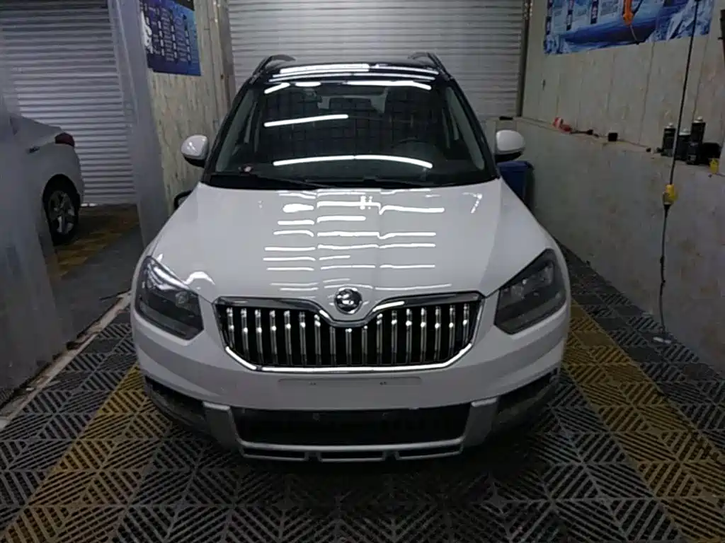 Škoda Yeti 2014 1.8TSI DSG Polar Edition фото 3