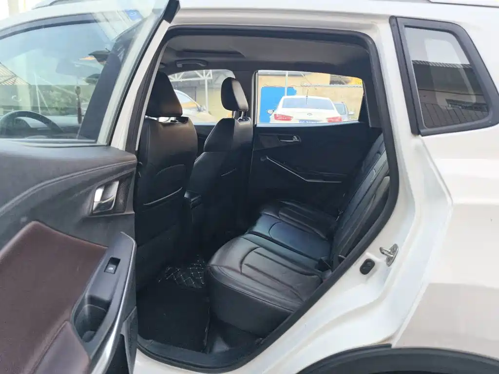 Changan CS15 2019 2019 1.5L Auto Progressive China VI