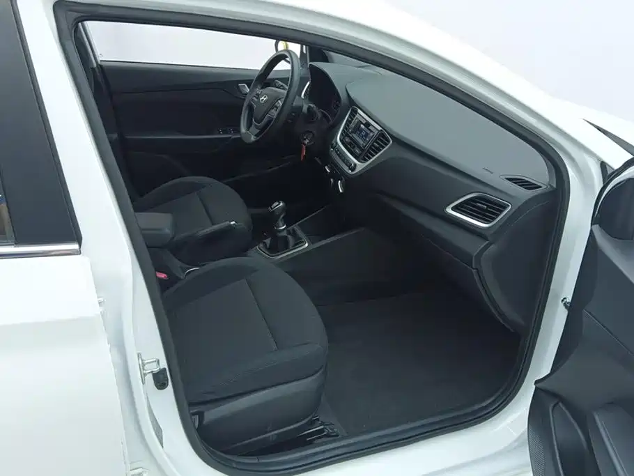 Hyundai Verna 2021 2020 1.4L Manual GLS Cool Edition