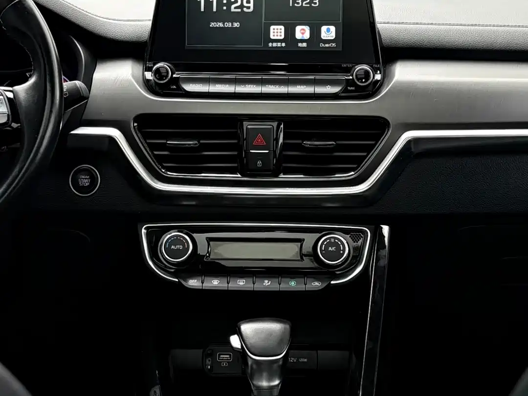 Kia Sportage 2019 2.0L Automatic Smart Luxury Edition фото 9