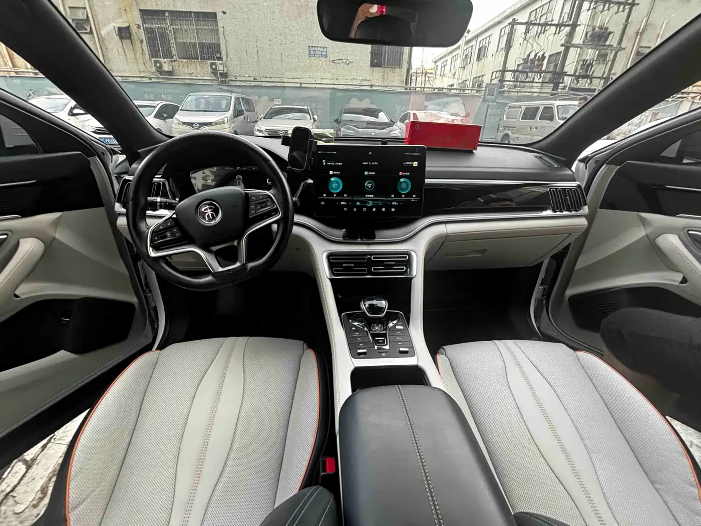 BYD Song PLUS PHEV 2021 DM-i 110KM Flagship PLUS фото 4
