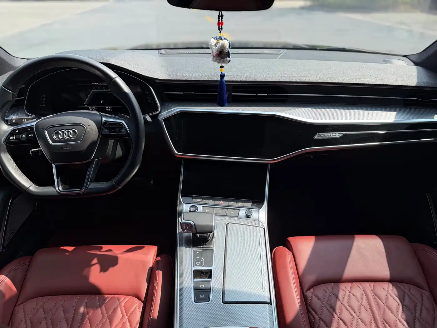 Audi A7L 2024 45 TFSI quattro S-line Black Warrior Edition фото 6