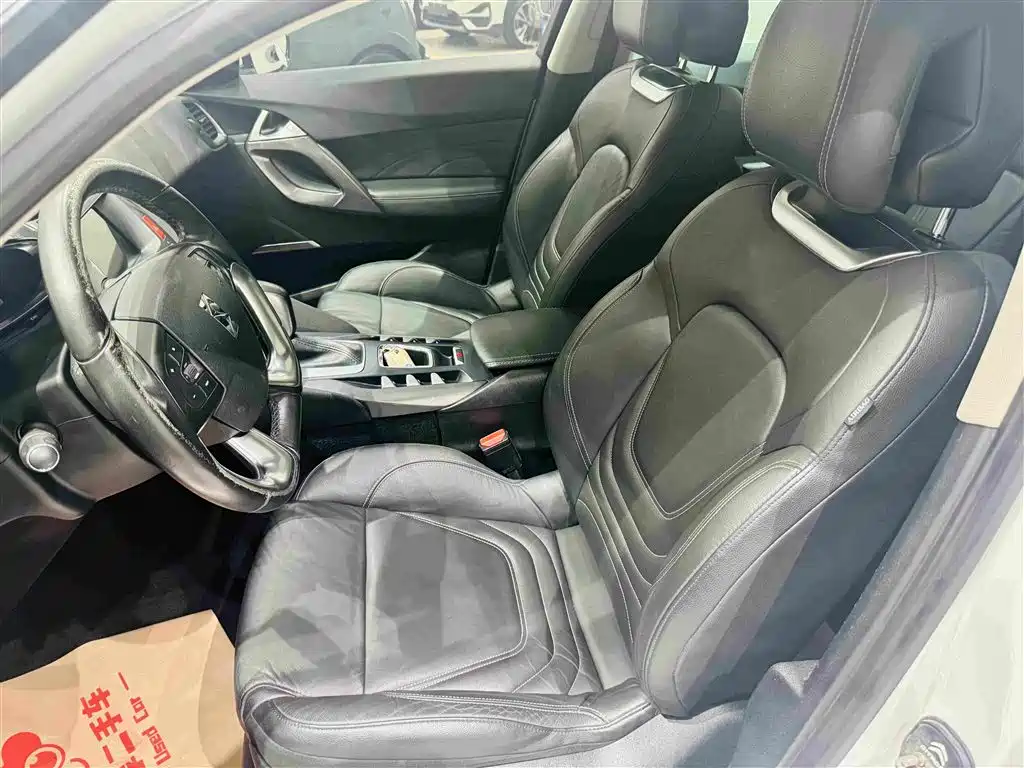 DS 5 2015 2014 1.6T Luxury THP160