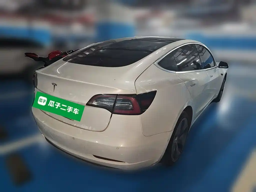 Tesla Model 3 (Import) 2019 2019 Standard Range RWD Upgraded Edition
