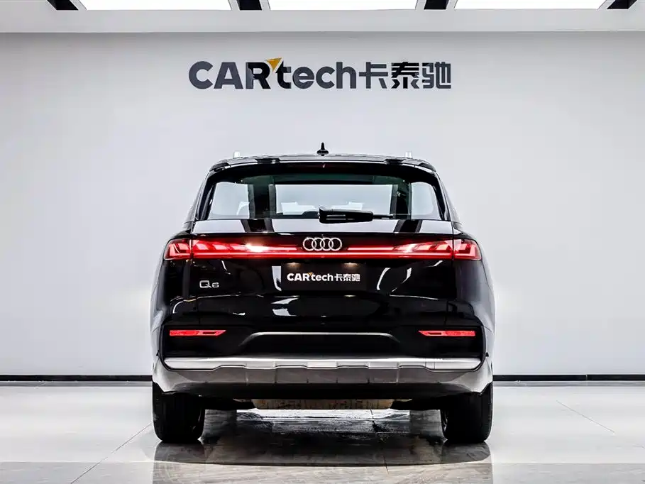 Audi Q6 2024 40 TFSI quattro Cloud View Yulin Package 7-seater фото 5