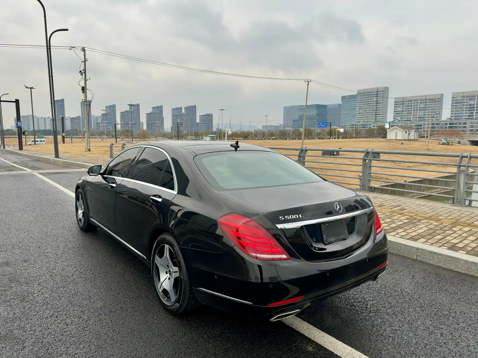 Фото 25 - Mercedes-Benz S-Class