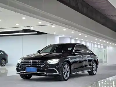 Mercedes-Benz E