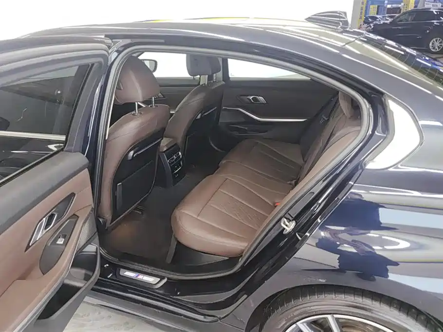 BMW 3 Series 2022 325Li M Sport Package фото 11