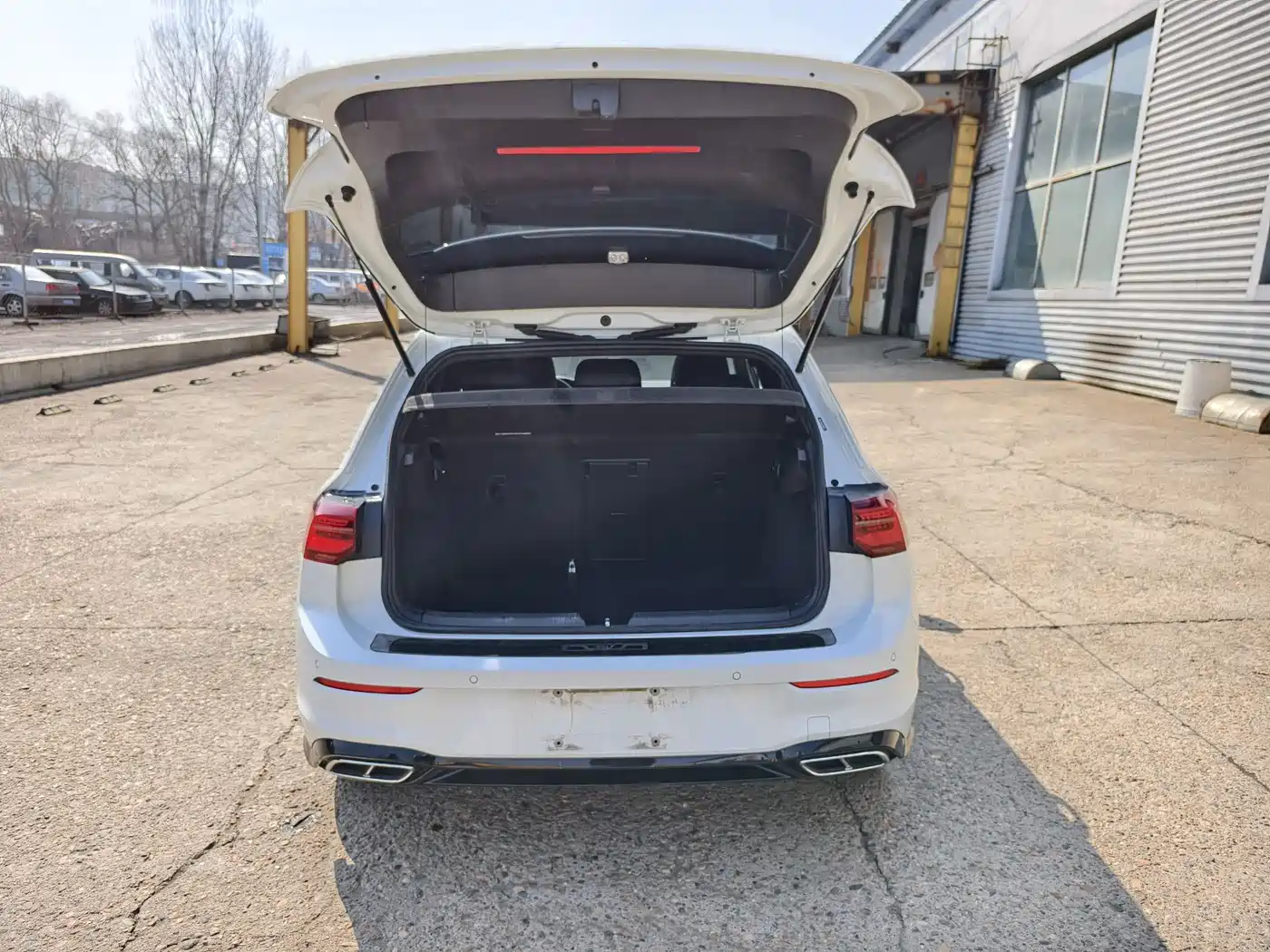 Volkswagen Golf 2023 Model 280TSI DSG R-Line фото 19