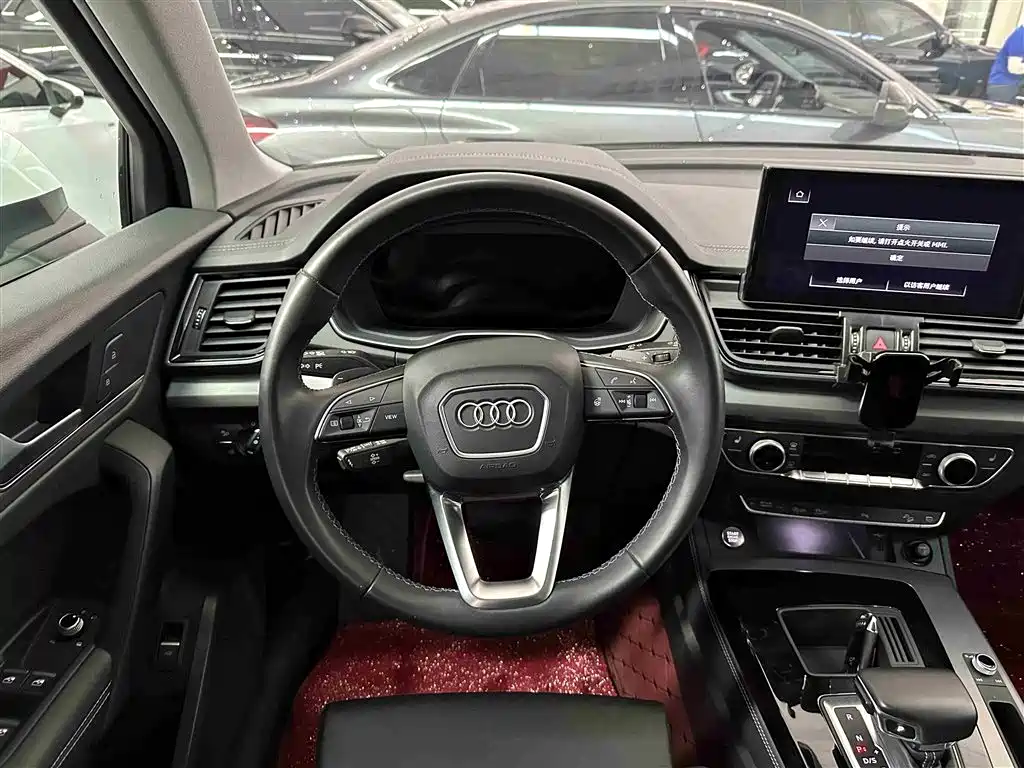 Audi Q5L 2022 40T Luxury Dynamic фото 14