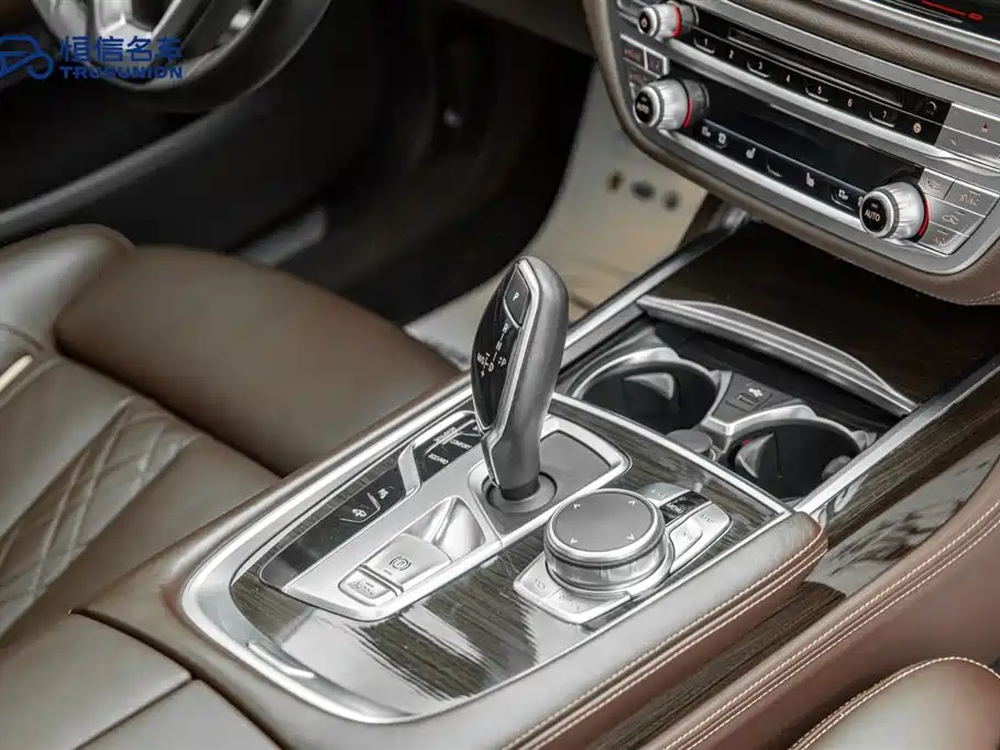 BMW 7 Series 2019 730Li Luxury Package фото 19