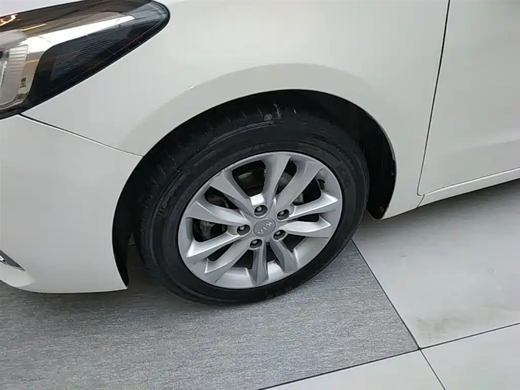 Kia K3 2016 1.6L Automatic GLS фото 23