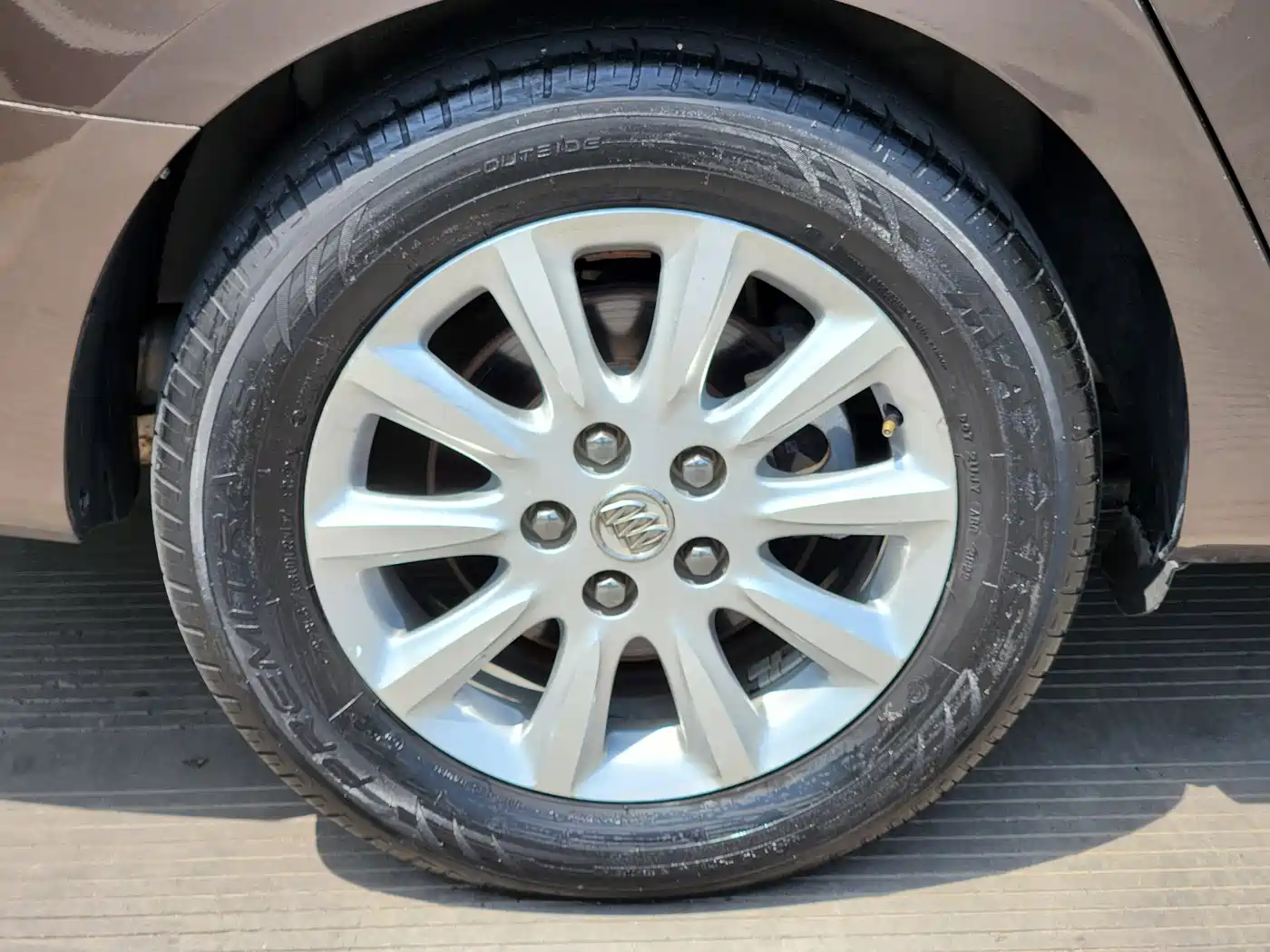 Buick GL8 2015 2.4L Luxury Business Exclusive Edition фото 19