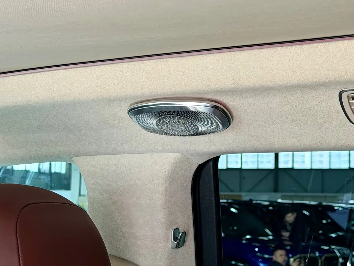 Mercedes-Benz Maybach GLS 2024 GLS 480 4MATIC фото 31