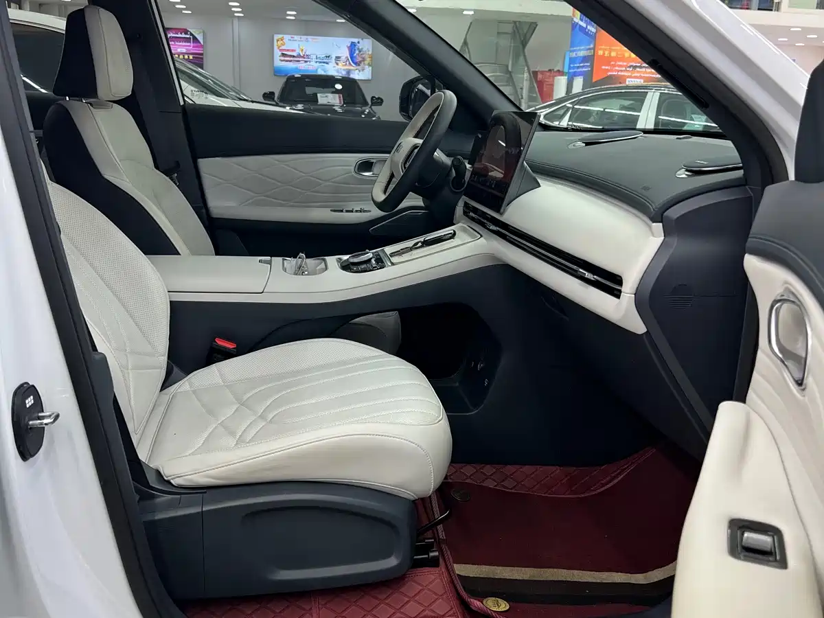 Geely Galaxy Galaxy Starship 7 EM-i 2025 Model 120km Explorer+ Edition фото 10