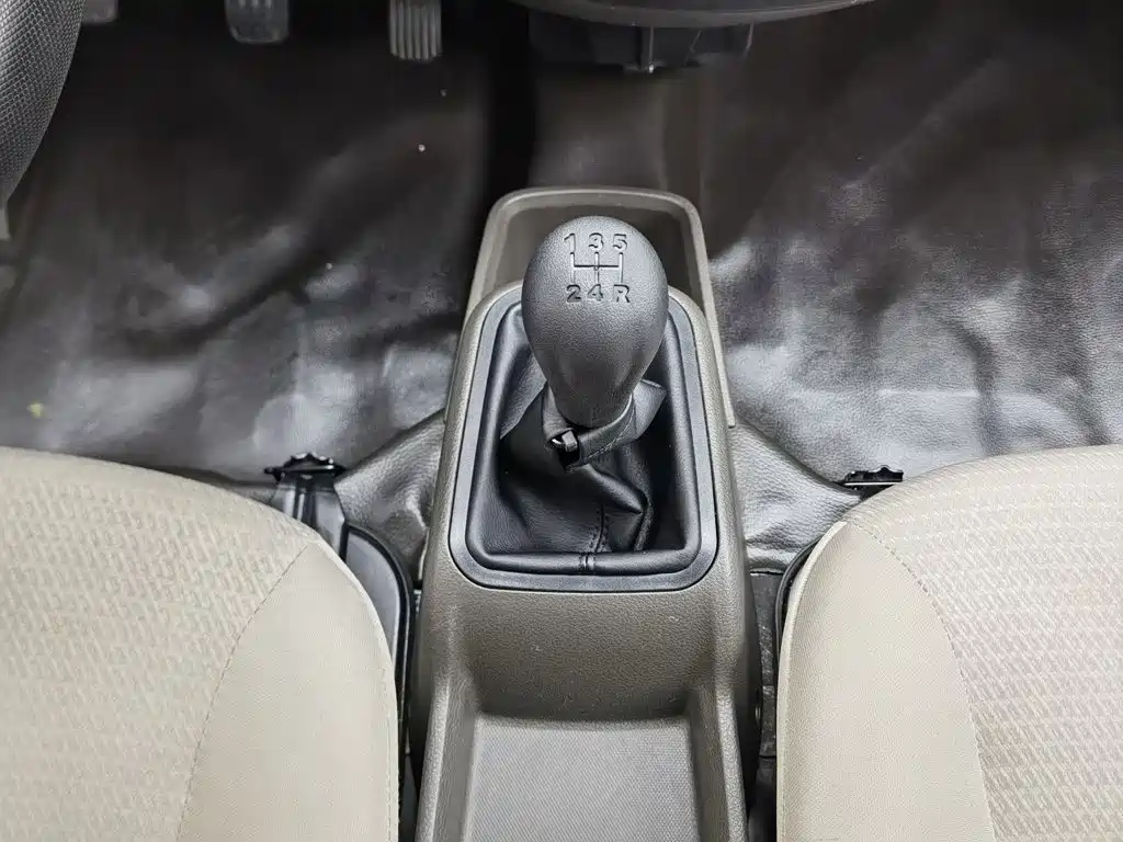 Wuling Motors Wuling Rongguang S 2024 2023 1.5L Base 5/7 Seater