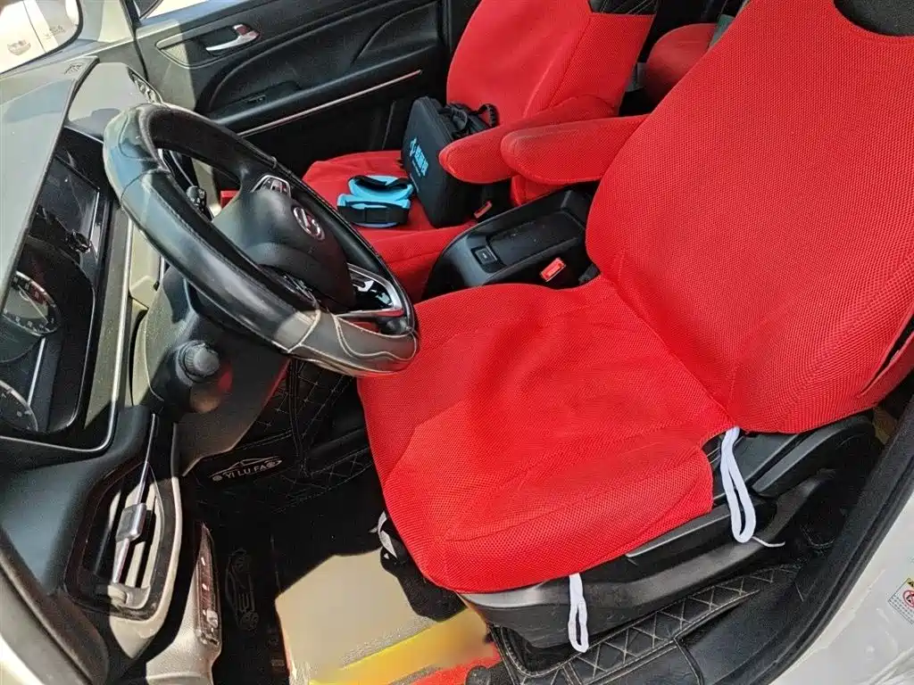 GAC Trumpchi Trumpchi M6 2021 270T DCT Luxury Edition (7-Seater) фото 8