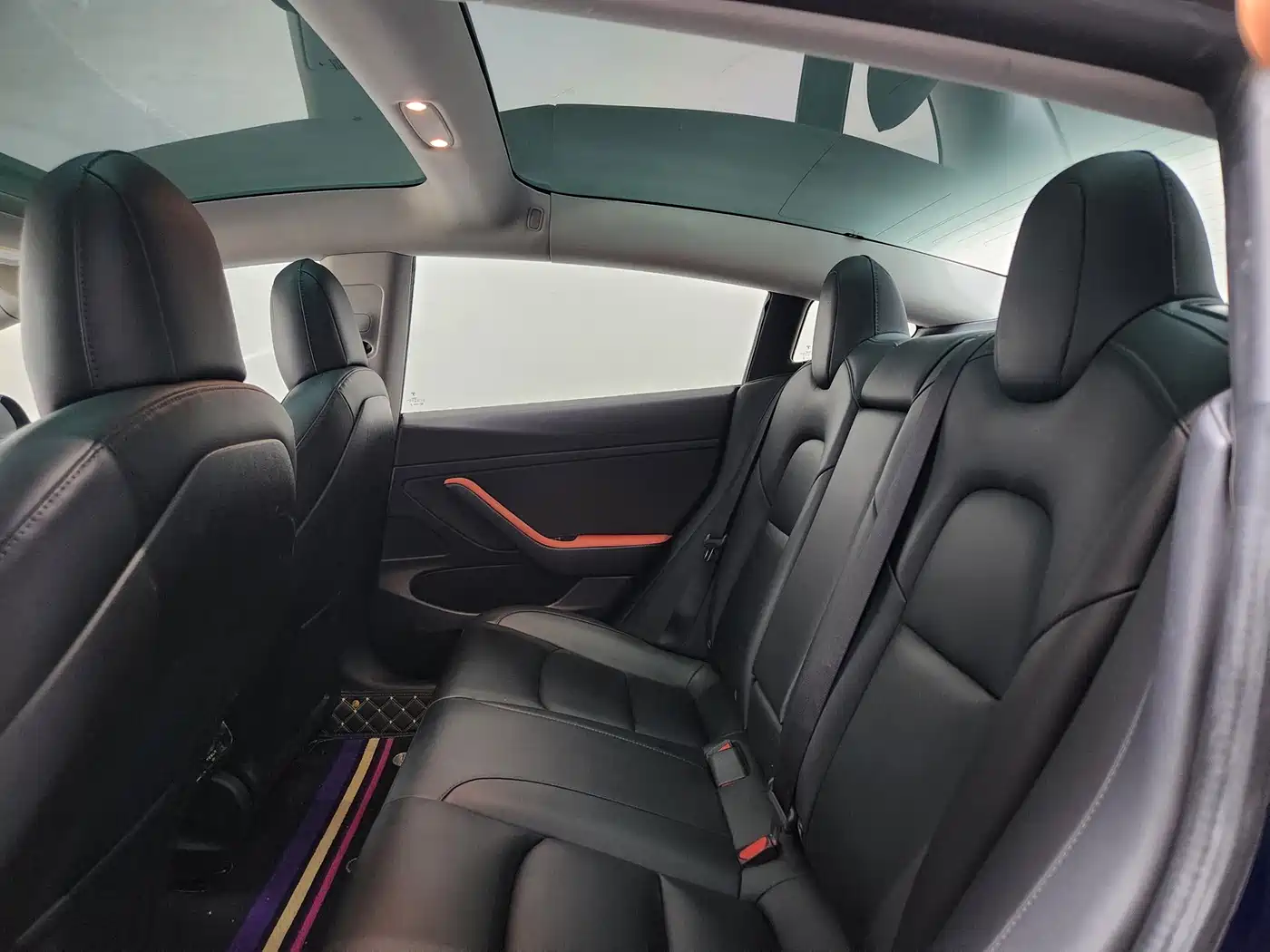 Фото 9 - Tesla Model 3