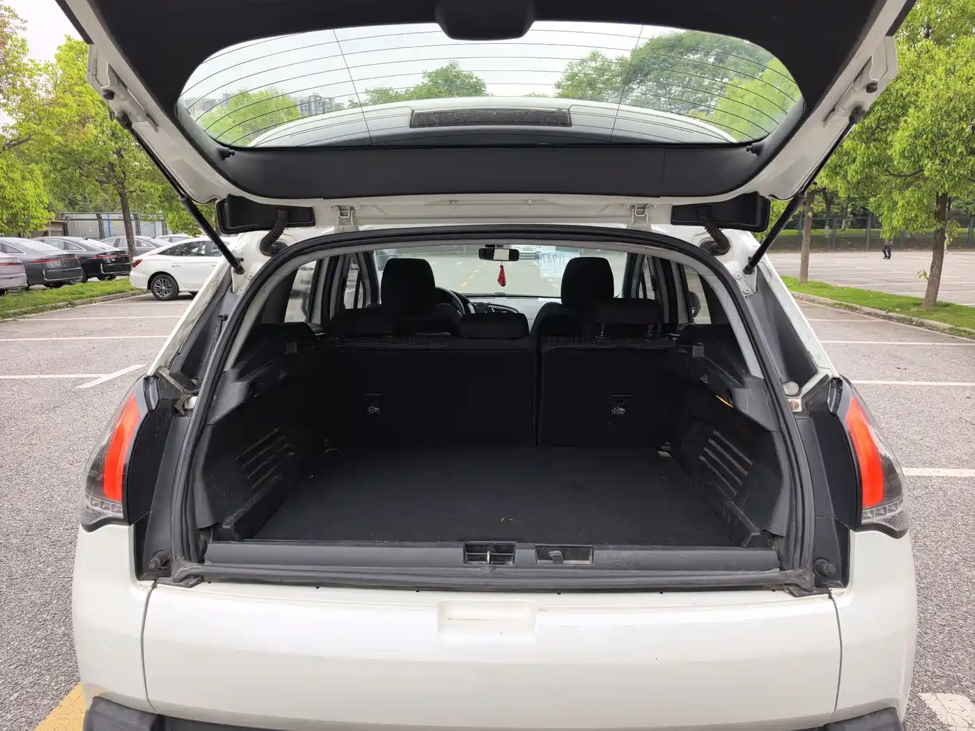 Peugeot 3008 2016 1.6THP Automatic Classic Edition фото 23