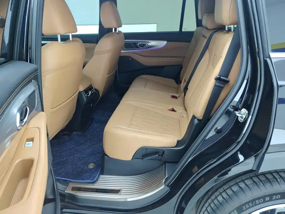 GAC Trumpchi GS8 2025 2025 Pilot Series 2.0TGDI 2WD Luxury Edition 5-seater