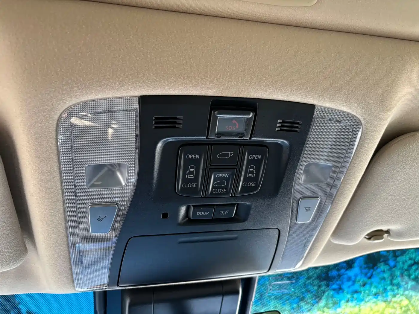 Toyota Vellfire 2023 Crown Hybrid 2.5L HV Premium фото 17