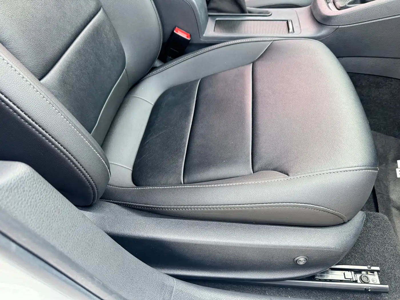 Volkswagen Sagitar 2018 280TSI DSG Spark Edition фото 14