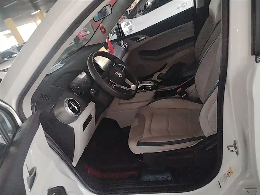 BYD Yuan Pro 2023 401KM Premium фото 12