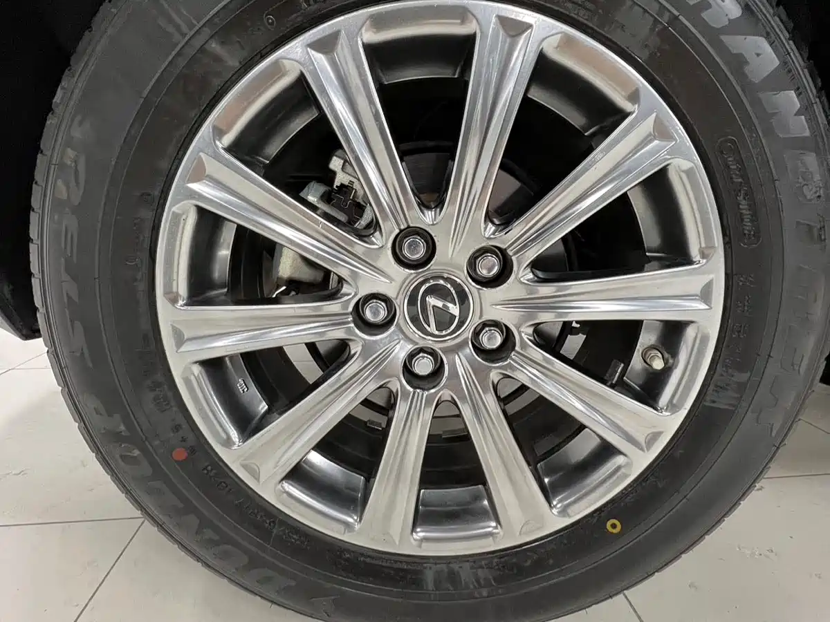 Lexus NX 2018 Model 200 AWD Fengshang Edition China V фото 26