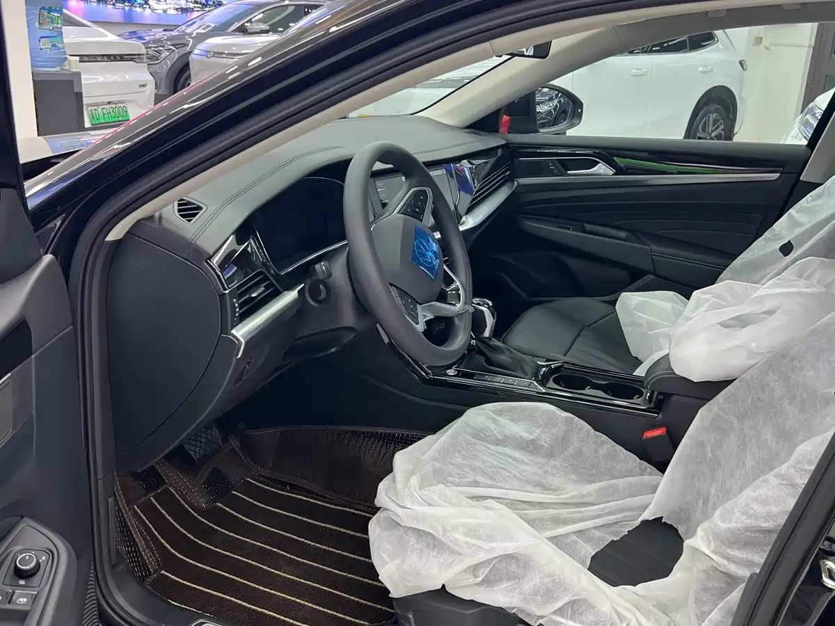 Volkswagen Passat New Energy 2025 430PHEV Hybrid Business Edition фото 5