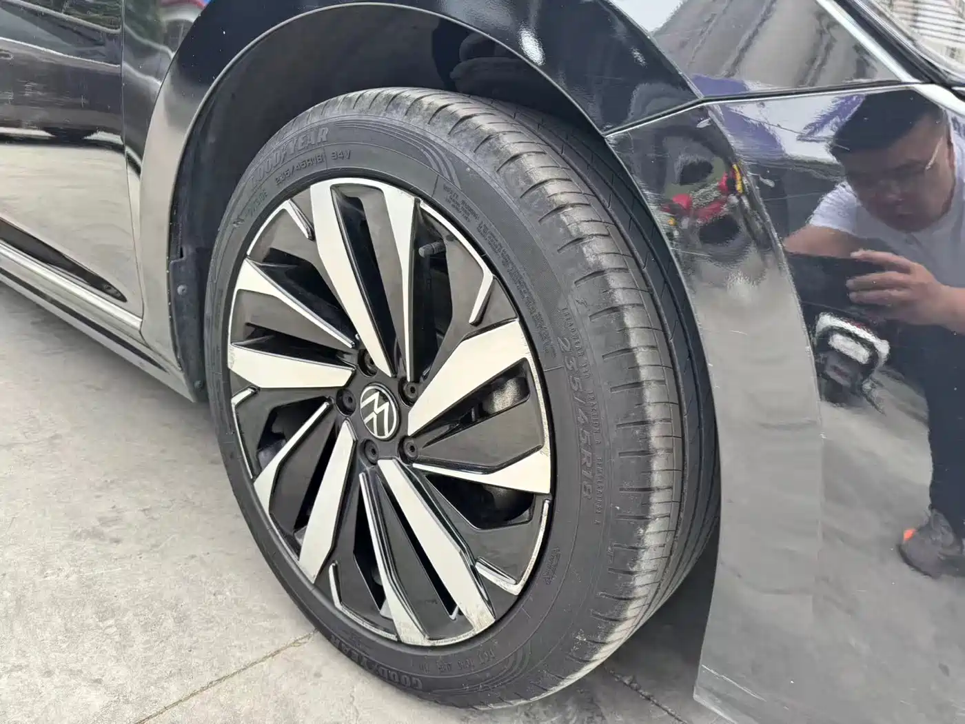 Volkswagen Passat 2022 330TSI Starlight Elite Edition фото 14
