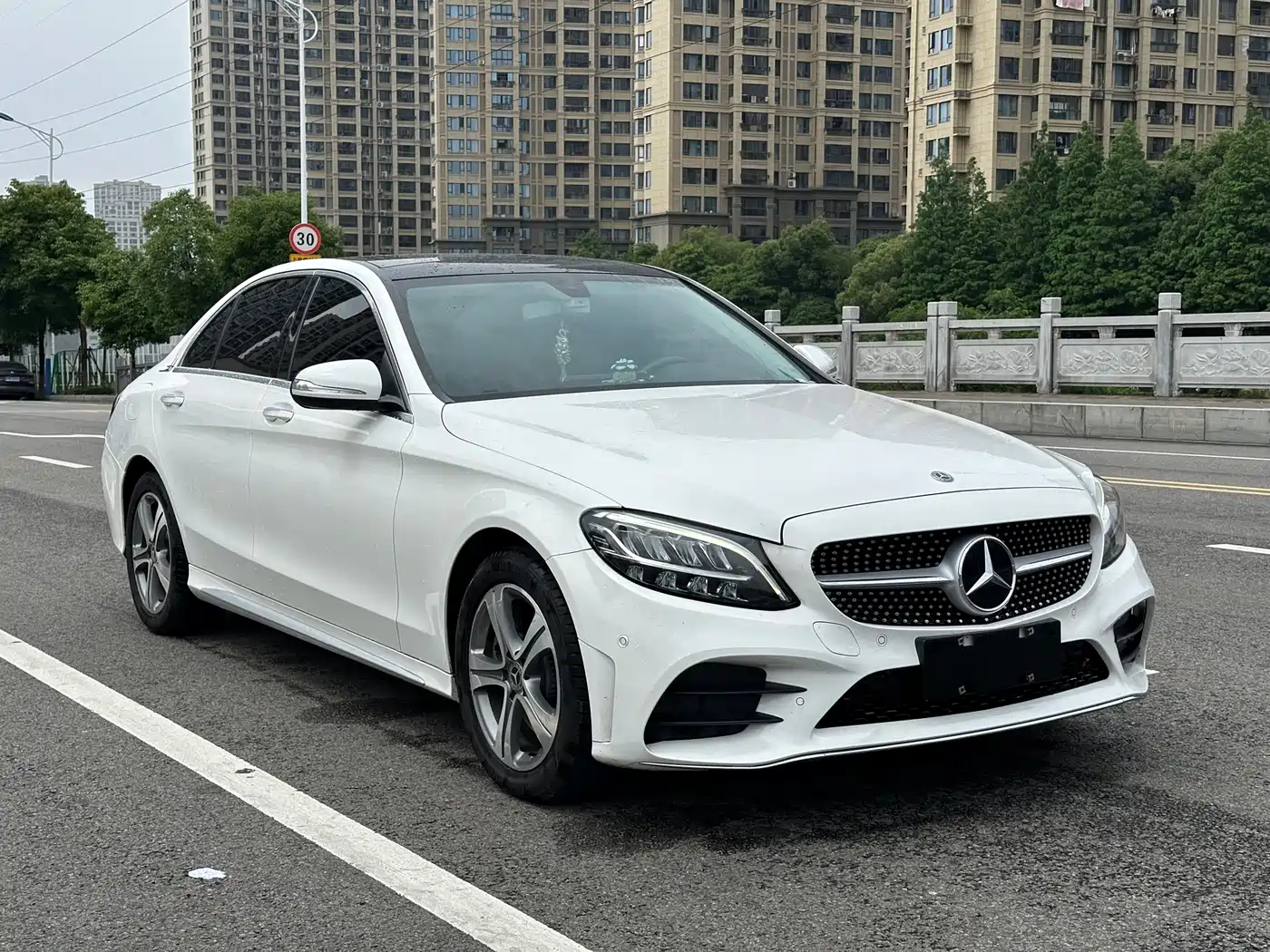 Mercedes-Benz C-Class 2019 C 260 L Sport фото 3