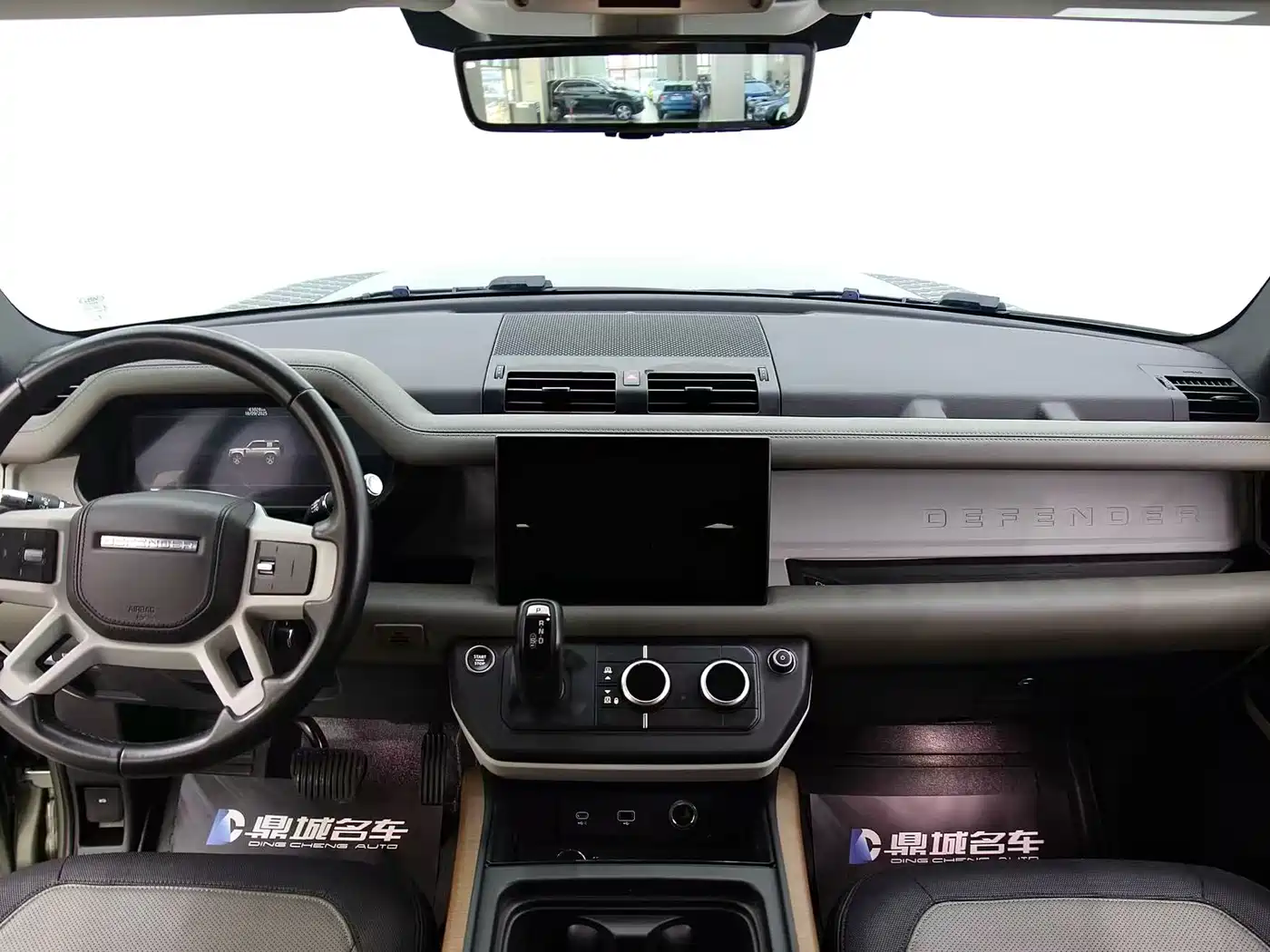 Land Rover Defender 2022 90 2.0T P300 X-DYNAMIC HSE фото 5