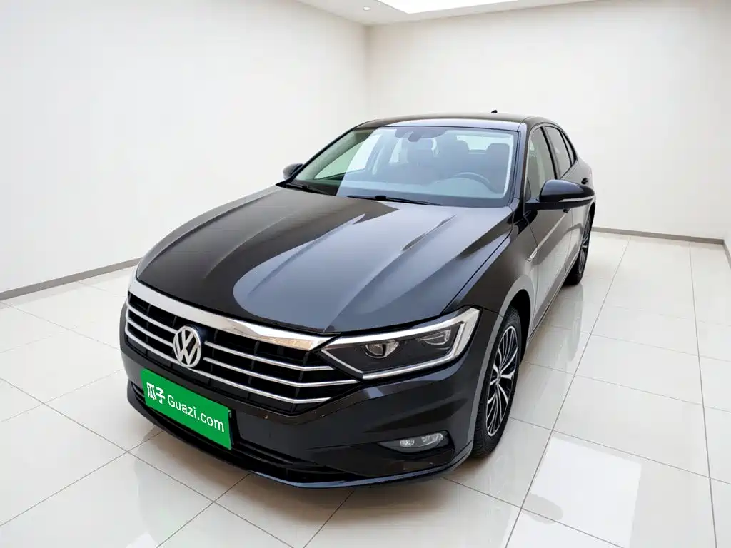 صورة 2 - Volkswagen Sagitar