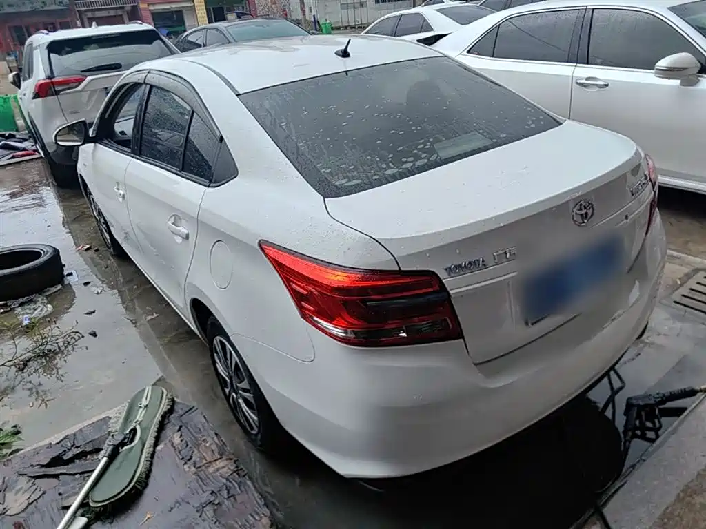 Toyota YARiS L Zhi Xiang 2017 1.5E CVT Charming Edition фото 5