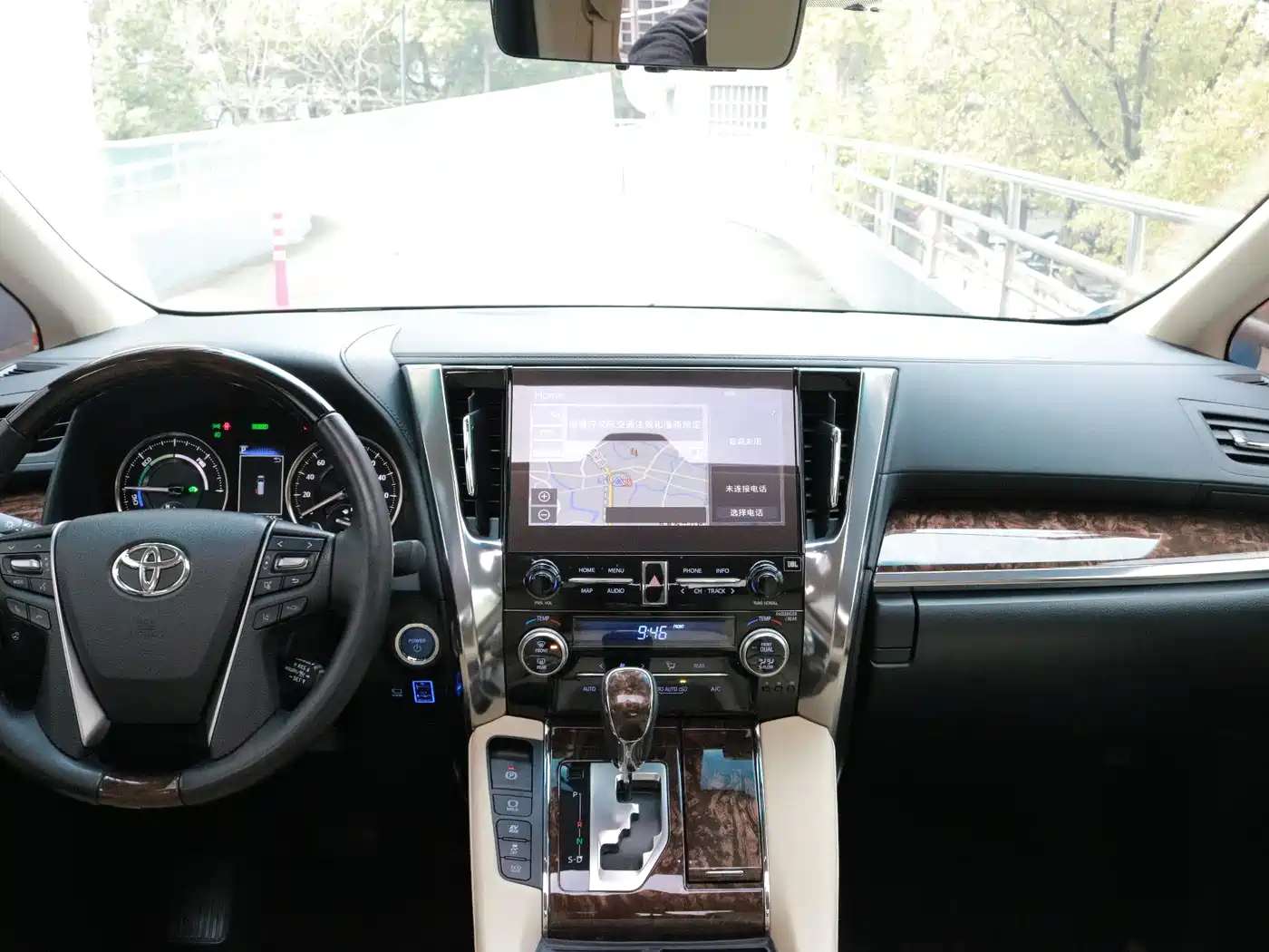 Toyota Alphard 2021 Hybrid 2.5L Luxury фото 11