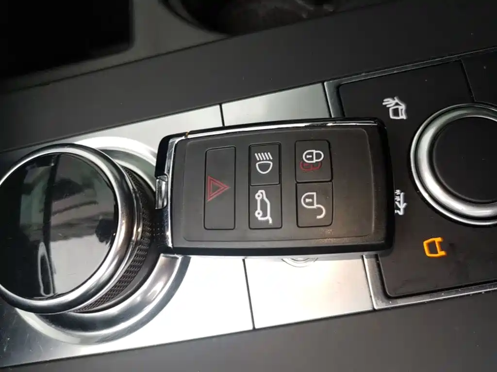 Land Rover Discovery 2020 2.0T SE фото 9