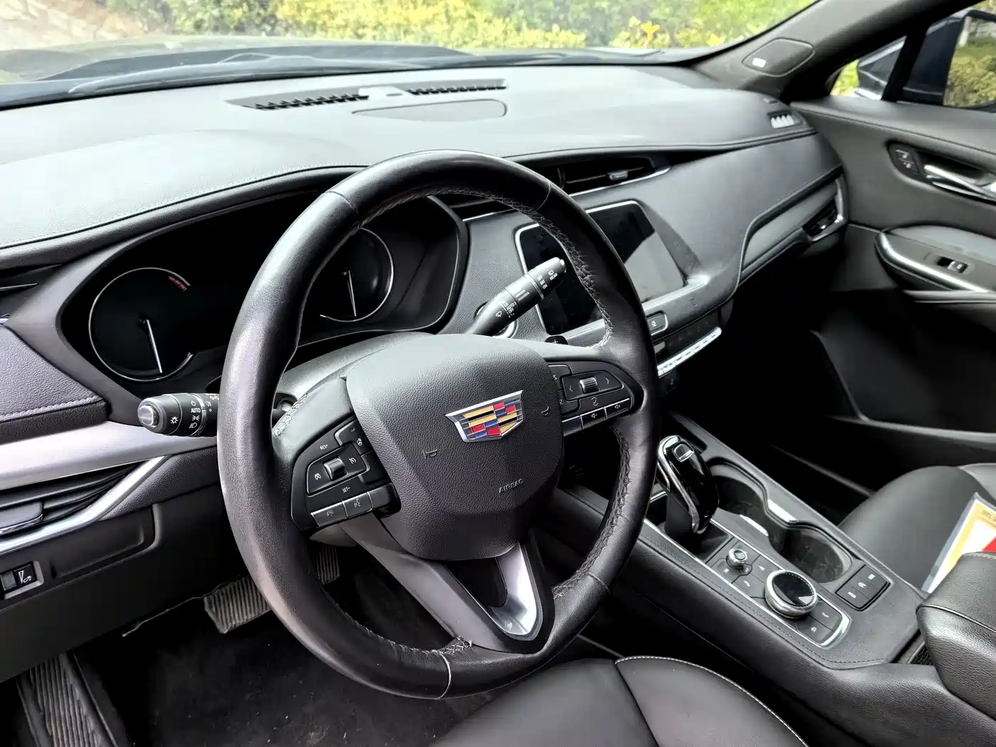 Cadillac XT4 2020 28T FWD Leading Trim фото 8