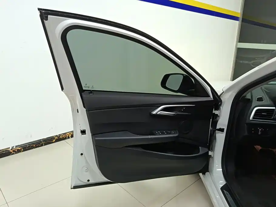 BMW 1 Series 2017 2017 118i Design Package