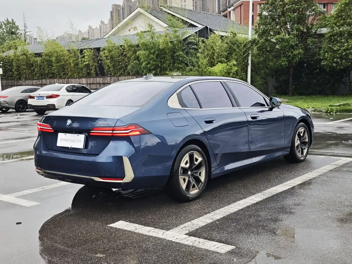 BMW 5-SERIES