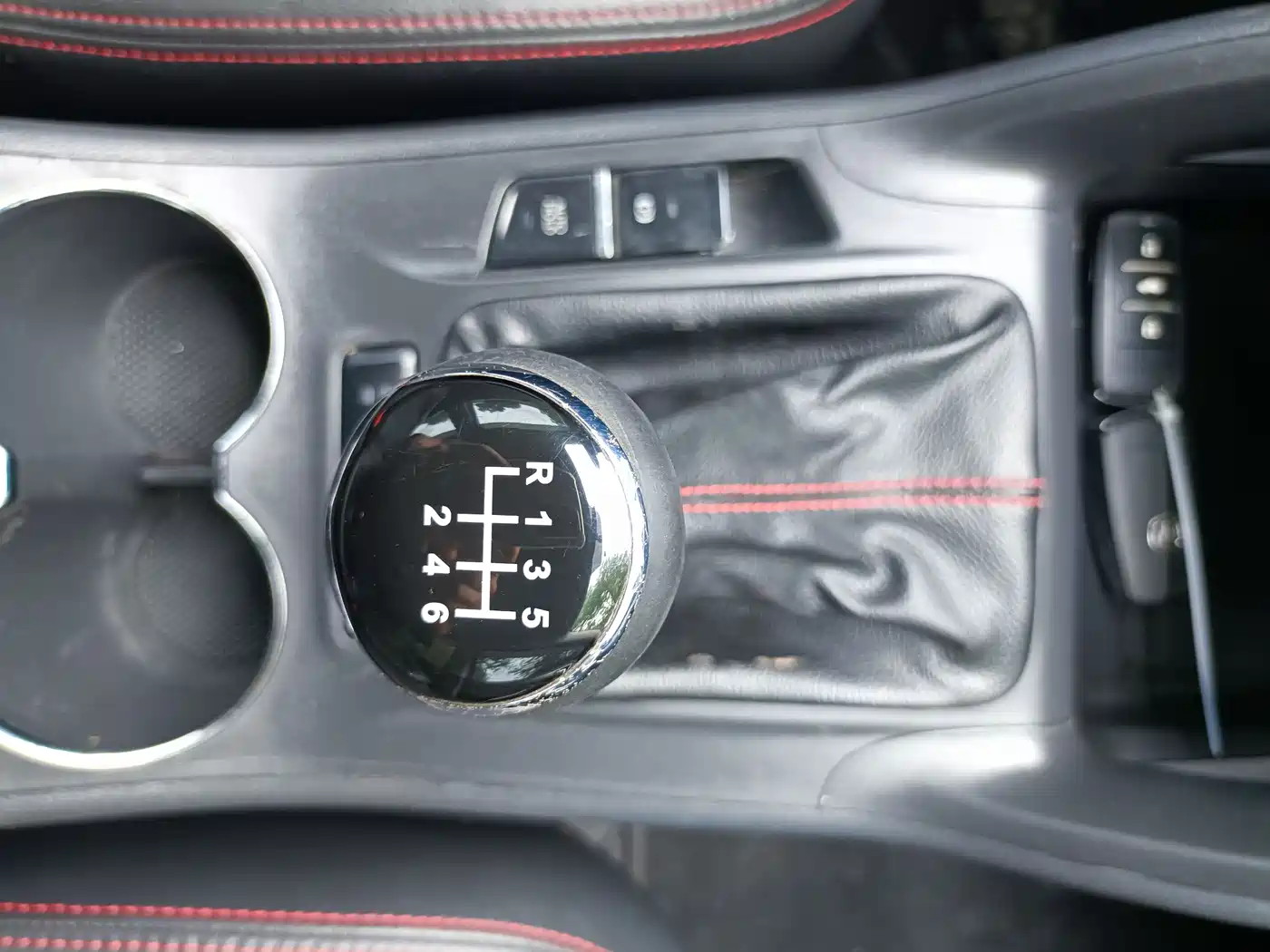 Фото 29 - Changan CS75