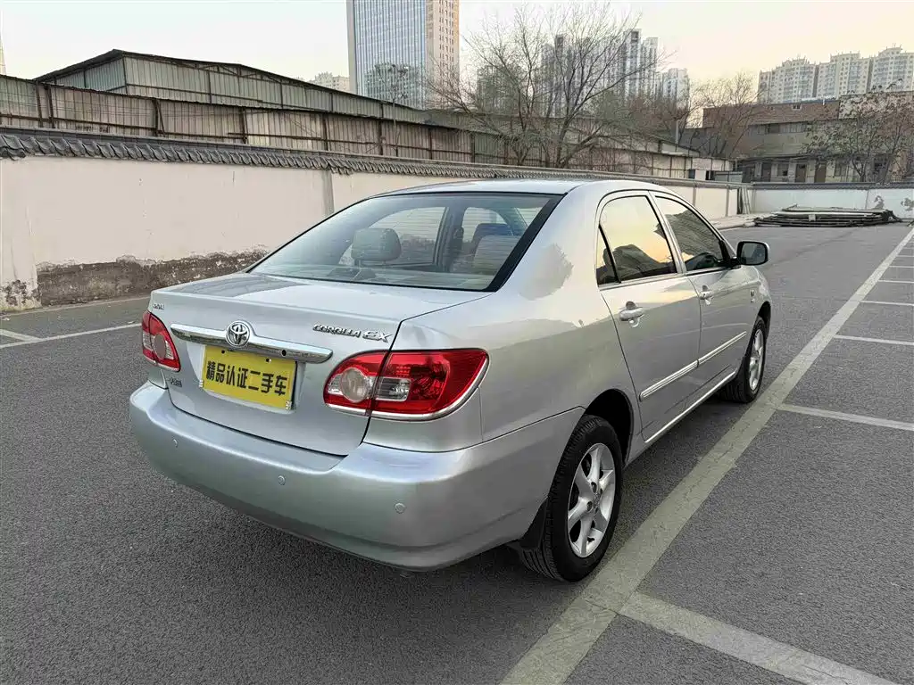 Toyota Corolla 2011 1.6L Automatic Luxury Edition фото 15